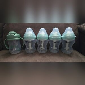Tommee Tippee Anti-Colic Baby Bottles Set